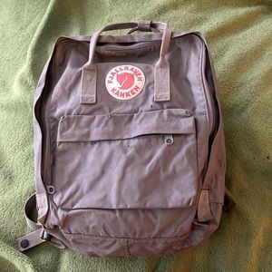 used kanken ˚ ༘♡ ·˚ ₊˚ˑ༄